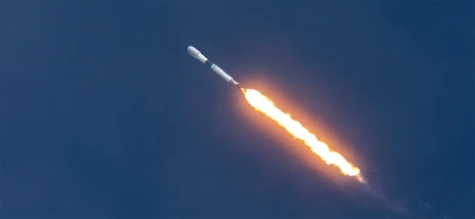 SpaceX запускает 24 спутника Starlink на ракете Falcon 9 с базы Ванденберг