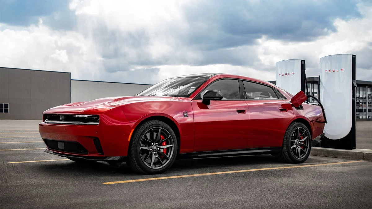 Dodge только что увеличил цену на электромобиль Charger на пять цифр: TDS